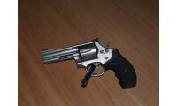 S&W686